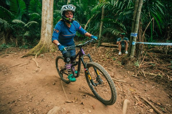 Quel est l'impact des joueurs de football en tant qu'influenceurs sur les réseaux sociaux ?