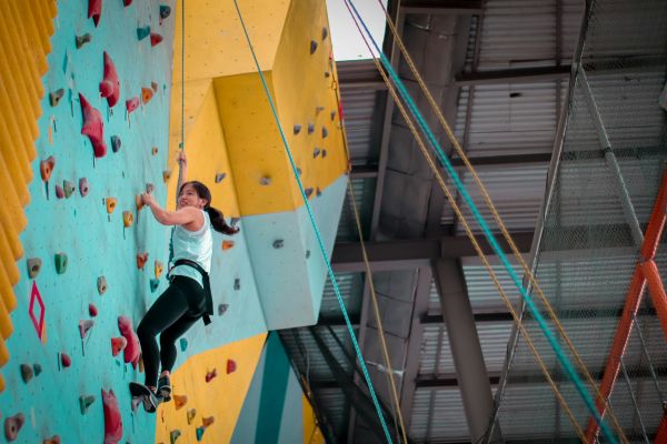 Quel choix de salle escalade à Lille pour votre prochaine grimpe ?